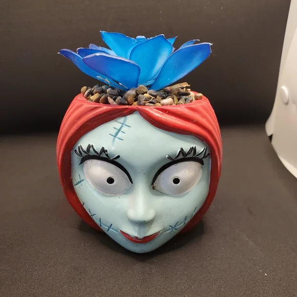 Nightmare before Christmas succulent decor - Picture 2 of 7